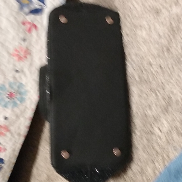 I am selling a sunflower purse - Picture 3 of 4